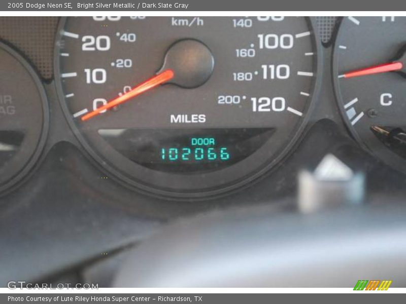 Bright Silver Metallic / Dark Slate Gray 2005 Dodge Neon SE