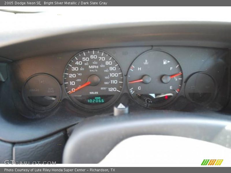Bright Silver Metallic / Dark Slate Gray 2005 Dodge Neon SE