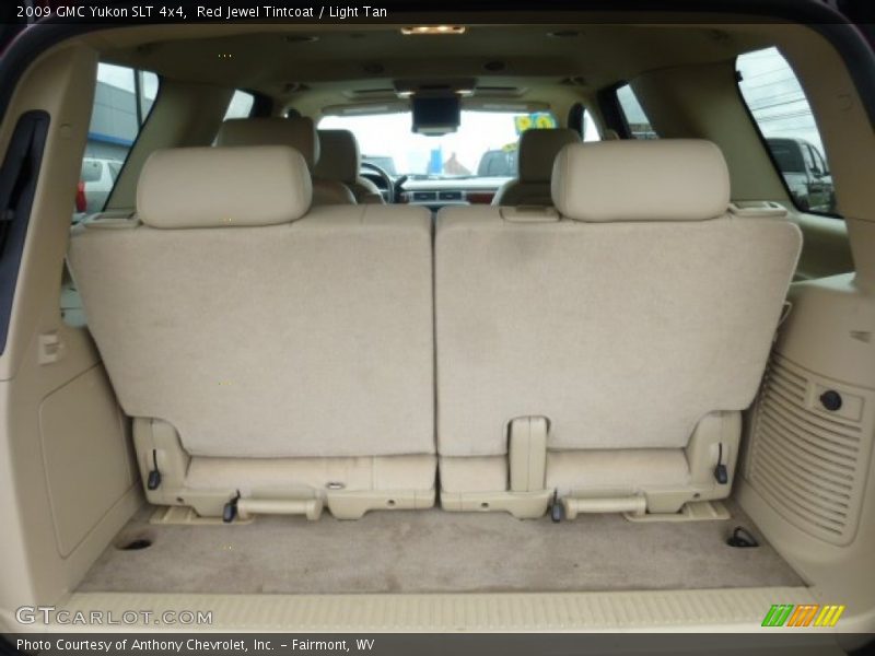  2009 Yukon SLT 4x4 Trunk