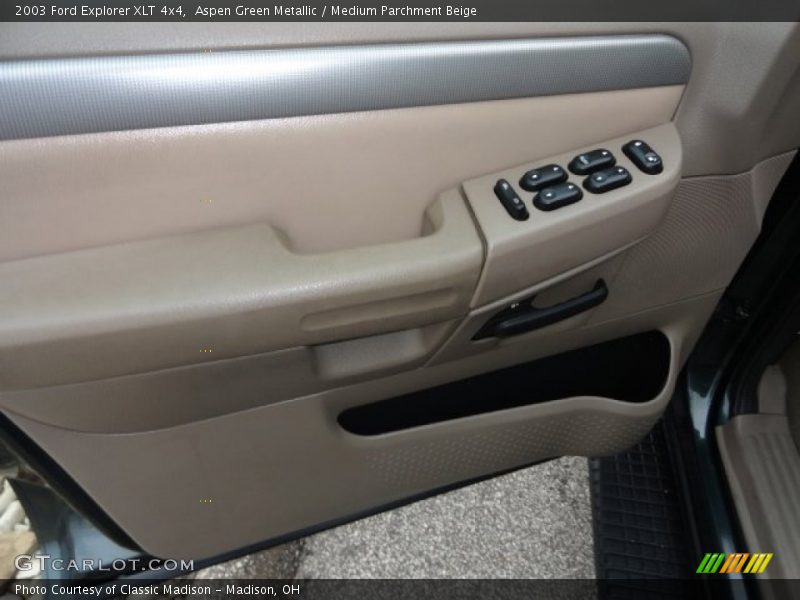 Aspen Green Metallic / Medium Parchment Beige 2003 Ford Explorer XLT 4x4