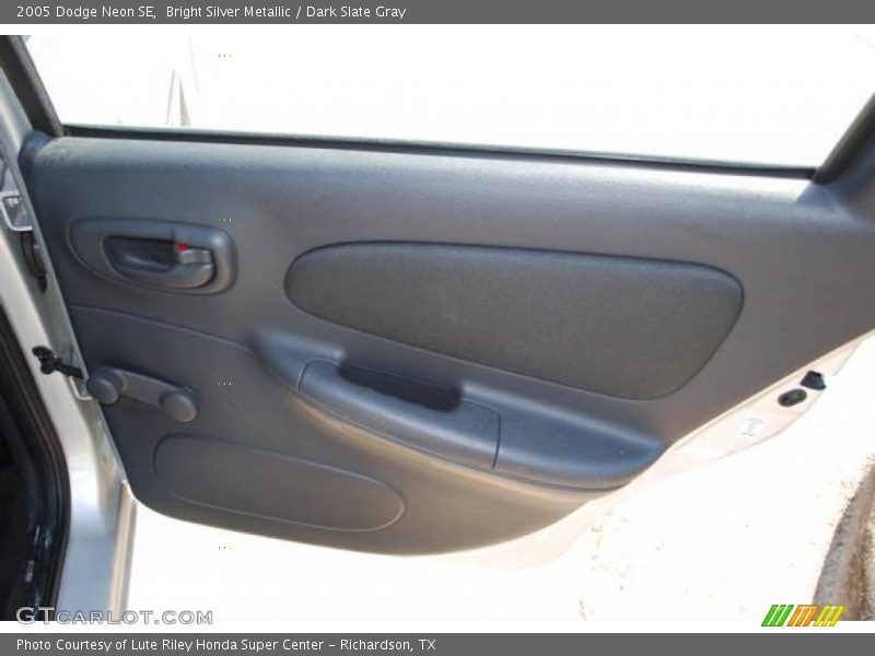 Bright Silver Metallic / Dark Slate Gray 2005 Dodge Neon SE