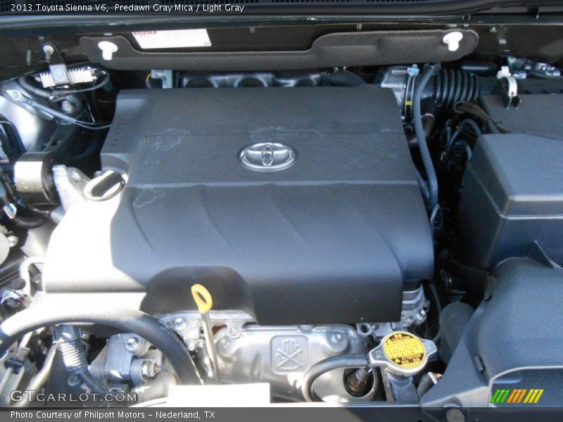 Predawn Gray Mica / Light Gray 2013 Toyota Sienna V6
