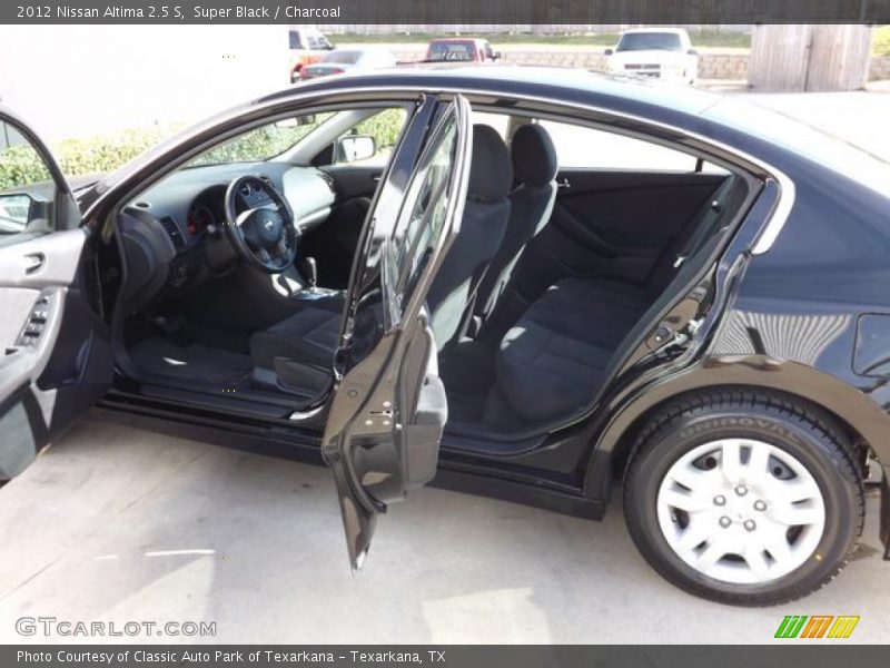 Super Black / Charcoal 2012 Nissan Altima 2.5 S