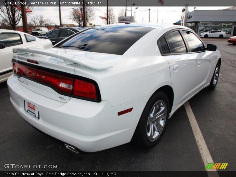 Bright White / Black/Tan 2011 Dodge Charger R/T Plus