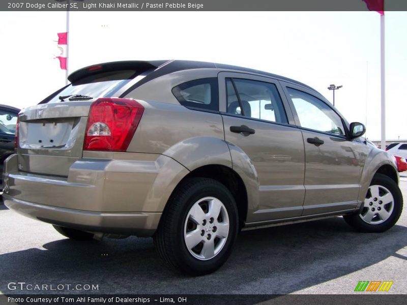 Light Khaki Metallic / Pastel Pebble Beige 2007 Dodge Caliber SE