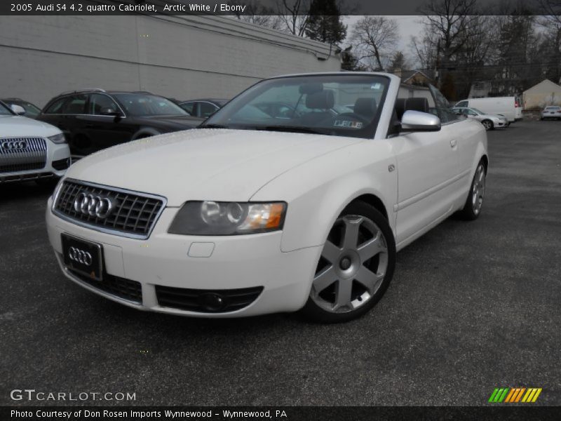 Front 3/4 View of 2005 S4 4.2 quattro Cabriolet