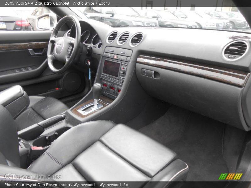 Dashboard of 2005 S4 4.2 quattro Cabriolet