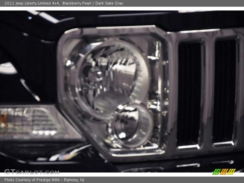 Blackberry Pearl / Dark Slate Gray 2011 Jeep Liberty Limited 4x4