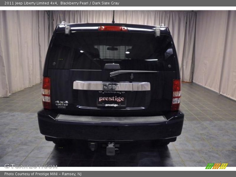 Blackberry Pearl / Dark Slate Gray 2011 Jeep Liberty Limited 4x4