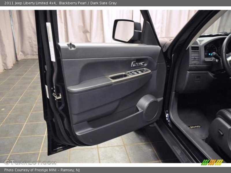 Blackberry Pearl / Dark Slate Gray 2011 Jeep Liberty Limited 4x4