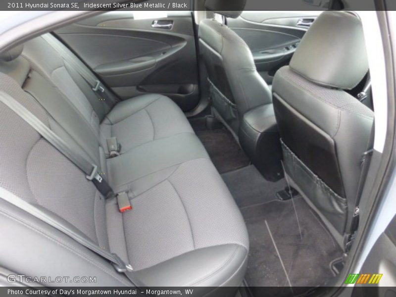 Iridescent Silver Blue Metallic / Black 2011 Hyundai Sonata SE