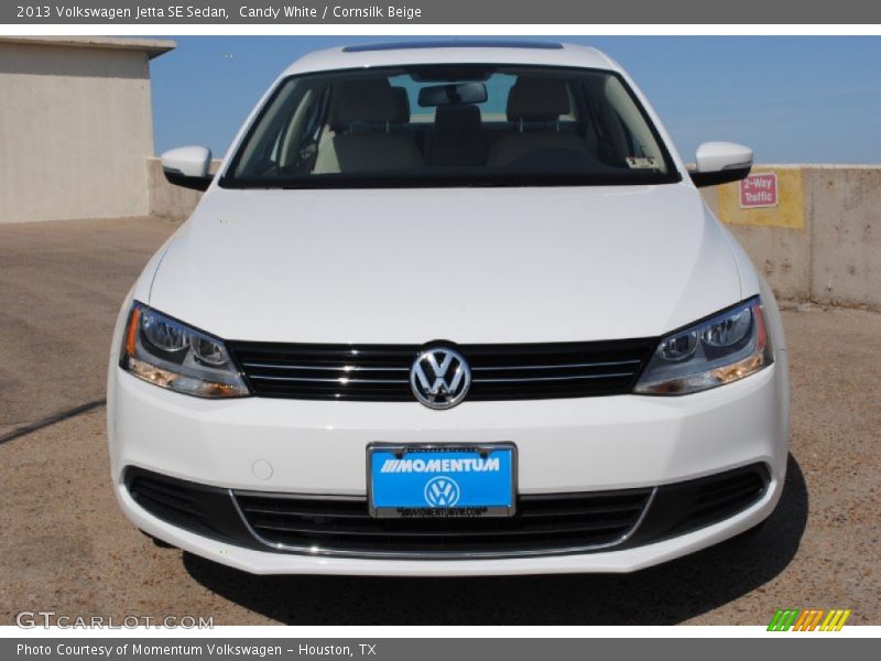 Candy White / Cornsilk Beige 2013 Volkswagen Jetta SE Sedan