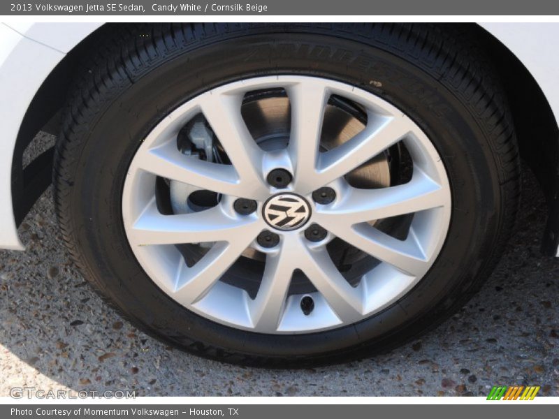Candy White / Cornsilk Beige 2013 Volkswagen Jetta SE Sedan