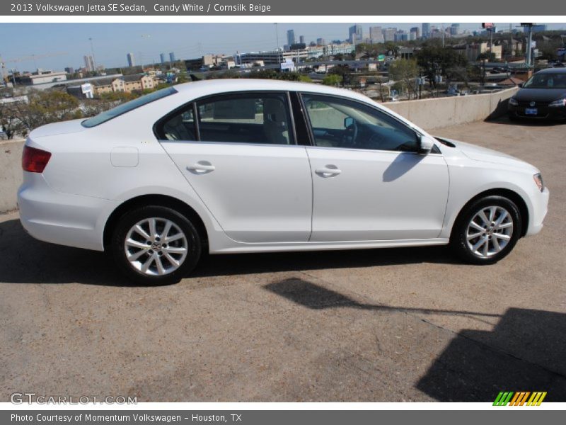 Candy White / Cornsilk Beige 2013 Volkswagen Jetta SE Sedan