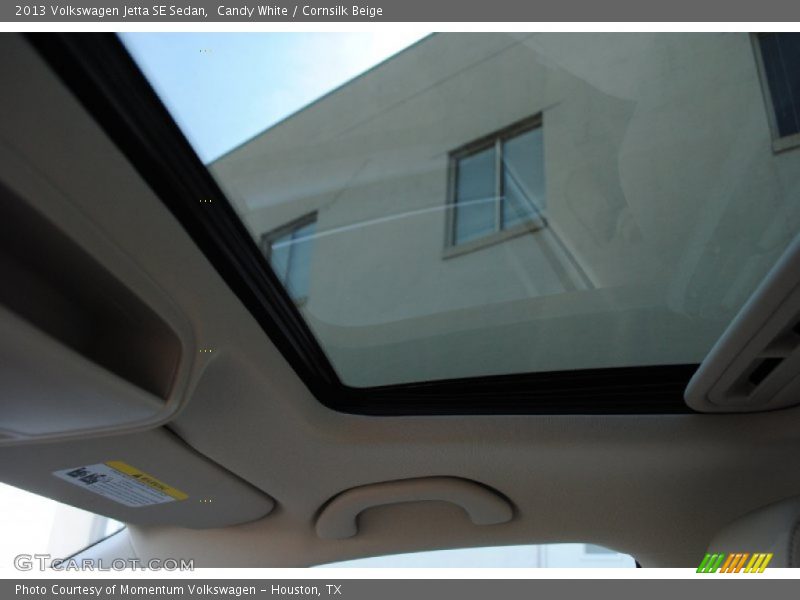 Candy White / Cornsilk Beige 2013 Volkswagen Jetta SE Sedan