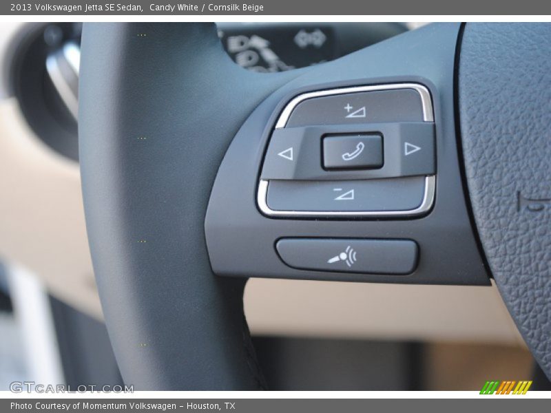 Candy White / Cornsilk Beige 2013 Volkswagen Jetta SE Sedan