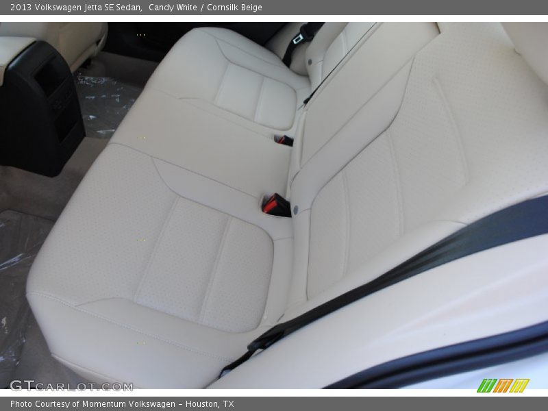 Candy White / Cornsilk Beige 2013 Volkswagen Jetta SE Sedan