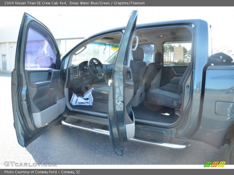 Deep Water Blue/Green / Graphite/Titanium 2004 Nissan Titan SE Crew Cab 4x4