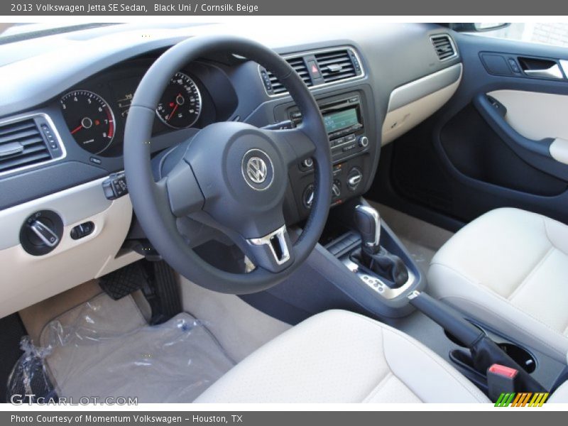 Black Uni / Cornsilk Beige 2013 Volkswagen Jetta SE Sedan