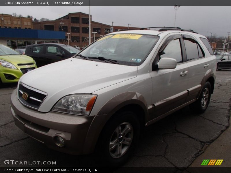 Clear White / Beige 2004 Kia Sorento EX 4WD