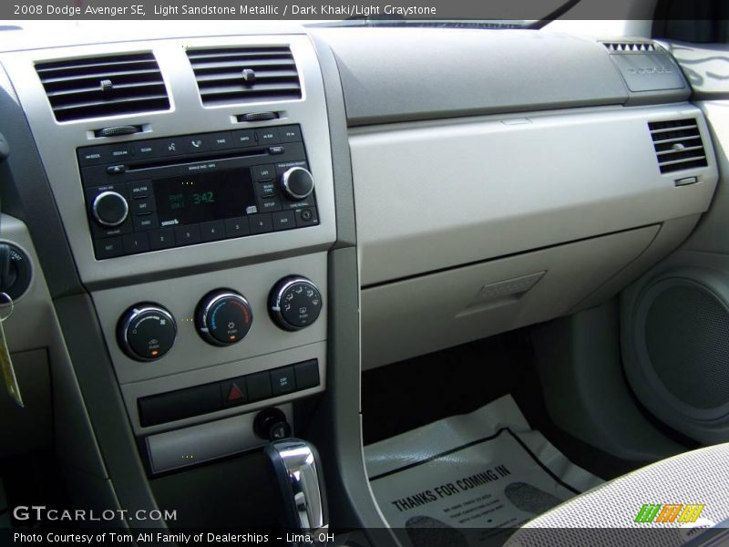 Light Sandstone Metallic / Dark Khaki/Light Graystone 2008 Dodge Avenger SE