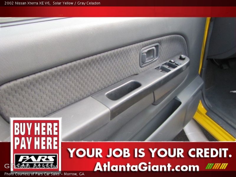 Solar Yellow / Gray Celadon 2002 Nissan Xterra XE V6