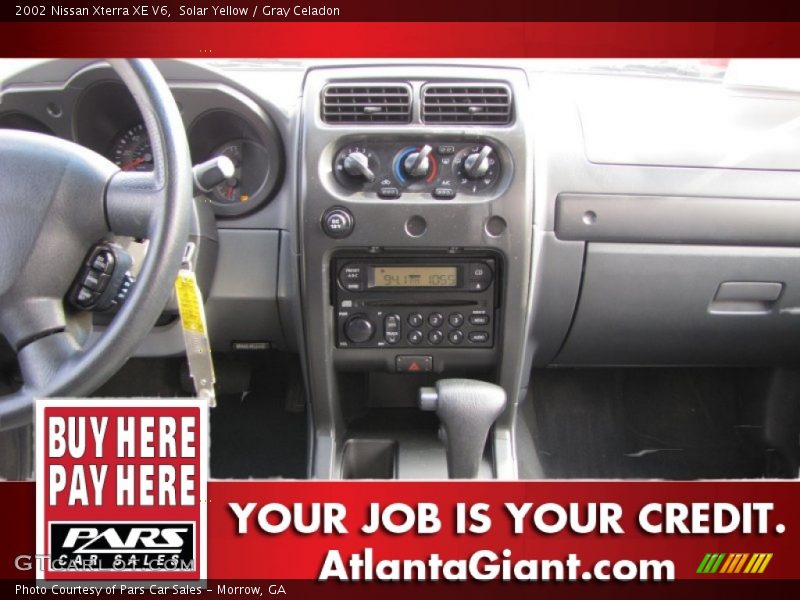Solar Yellow / Gray Celadon 2002 Nissan Xterra XE V6