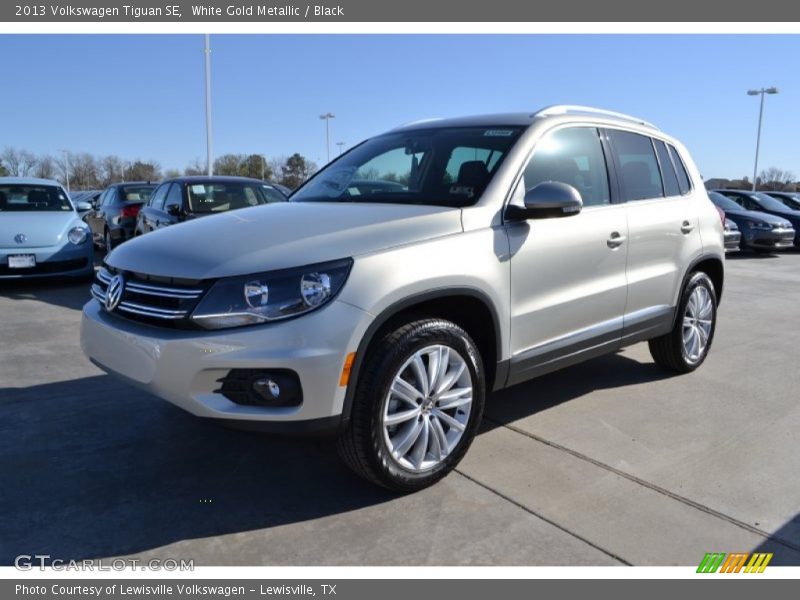 White Gold Metallic / Black 2013 Volkswagen Tiguan SE