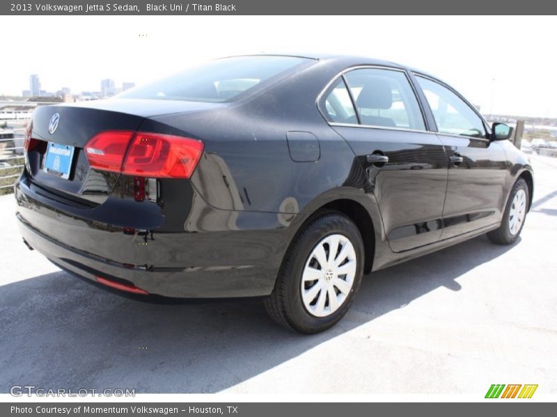 Black Uni / Titan Black 2013 Volkswagen Jetta S Sedan