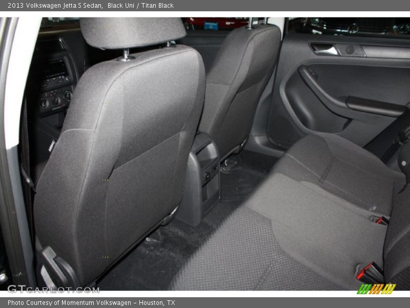 Black Uni / Titan Black 2013 Volkswagen Jetta S Sedan