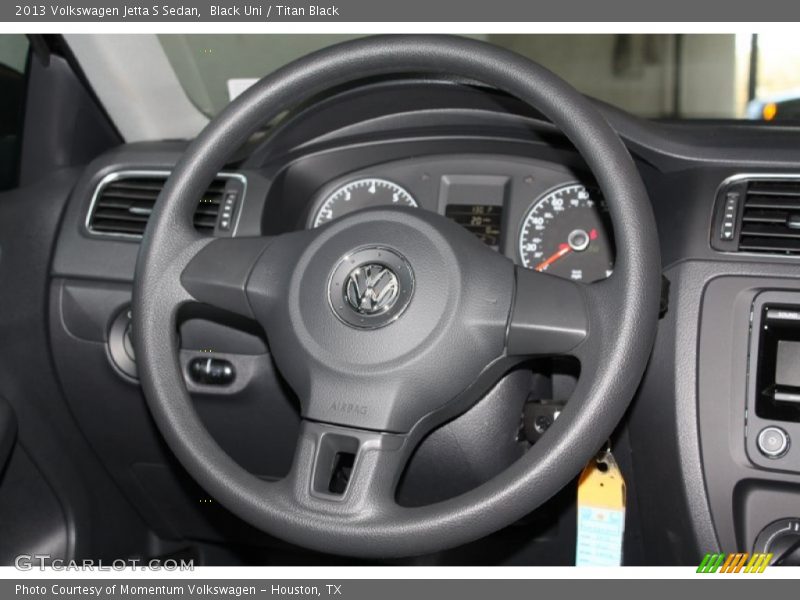 Black Uni / Titan Black 2013 Volkswagen Jetta S Sedan