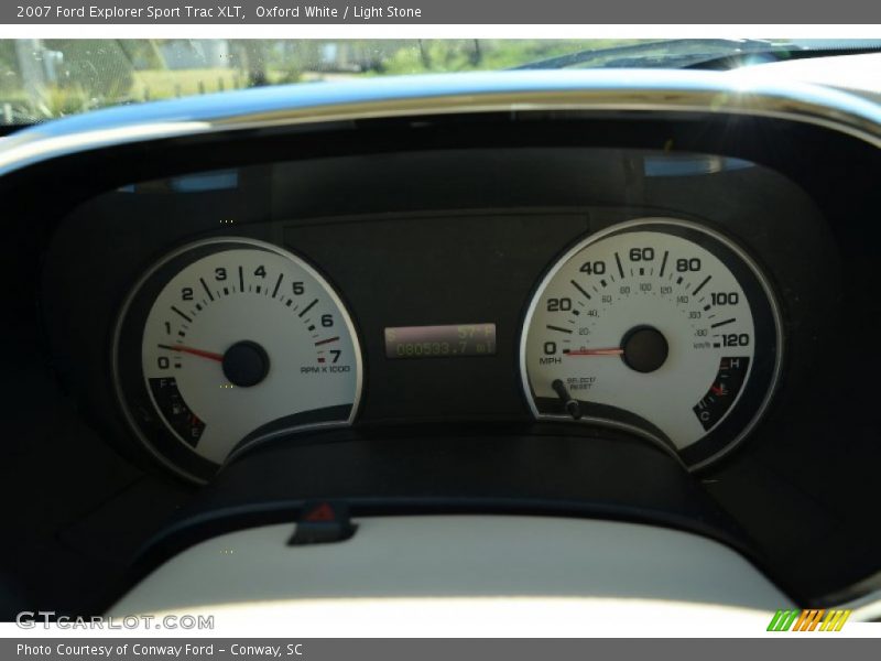 Oxford White / Light Stone 2007 Ford Explorer Sport Trac XLT