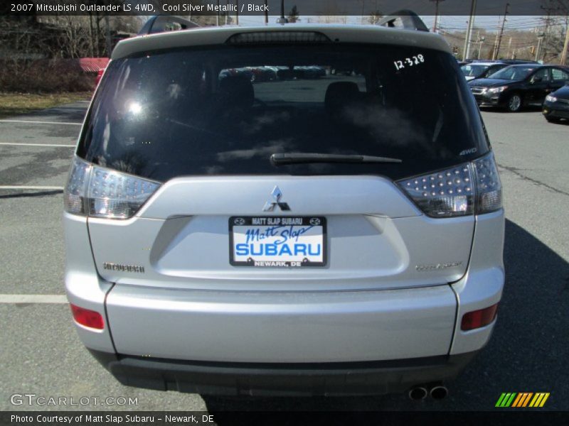 Cool Silver Metallic / Black 2007 Mitsubishi Outlander LS 4WD