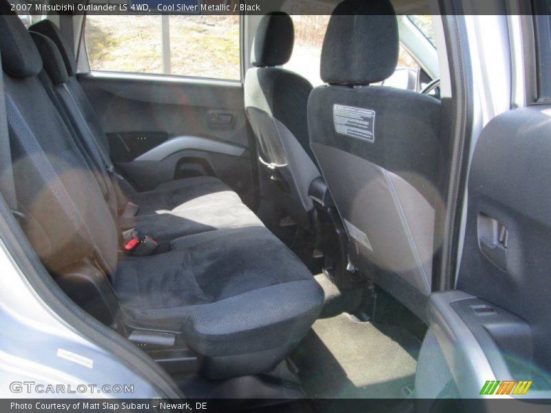 Cool Silver Metallic / Black 2007 Mitsubishi Outlander LS 4WD