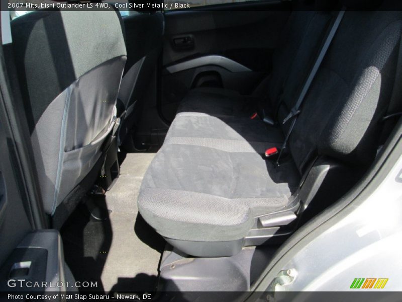 Cool Silver Metallic / Black 2007 Mitsubishi Outlander LS 4WD