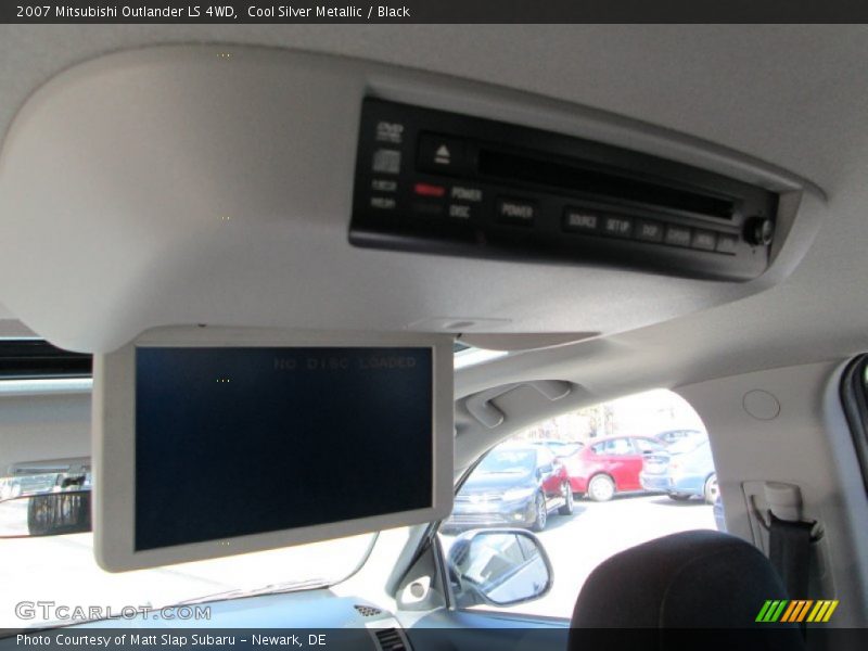 Cool Silver Metallic / Black 2007 Mitsubishi Outlander LS 4WD
