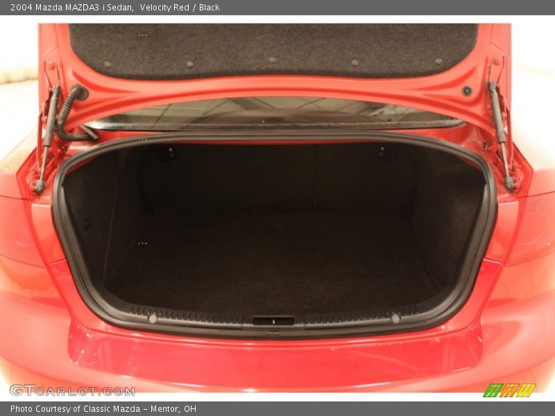  2004 MAZDA3 i Sedan Trunk