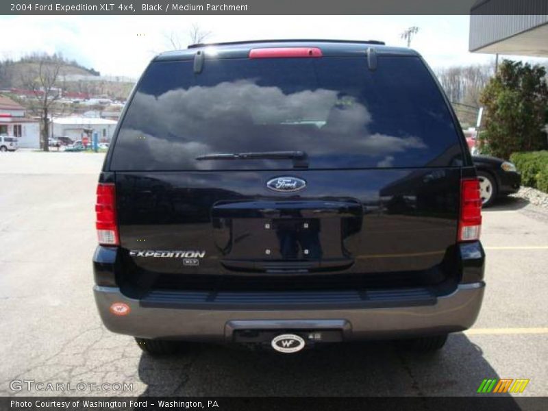 Black / Medium Parchment 2004 Ford Expedition XLT 4x4