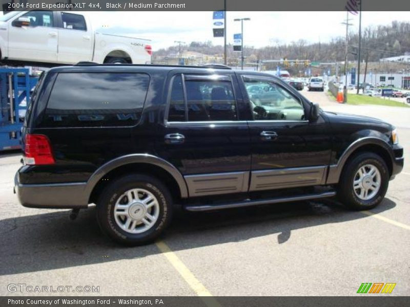 Black / Medium Parchment 2004 Ford Expedition XLT 4x4