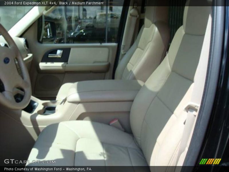 Black / Medium Parchment 2004 Ford Expedition XLT 4x4