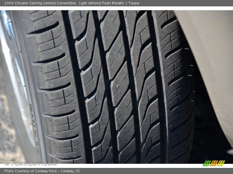 Light Almond Pearl Metallic / Taupe 2004 Chrysler Sebring Limited Convertible
