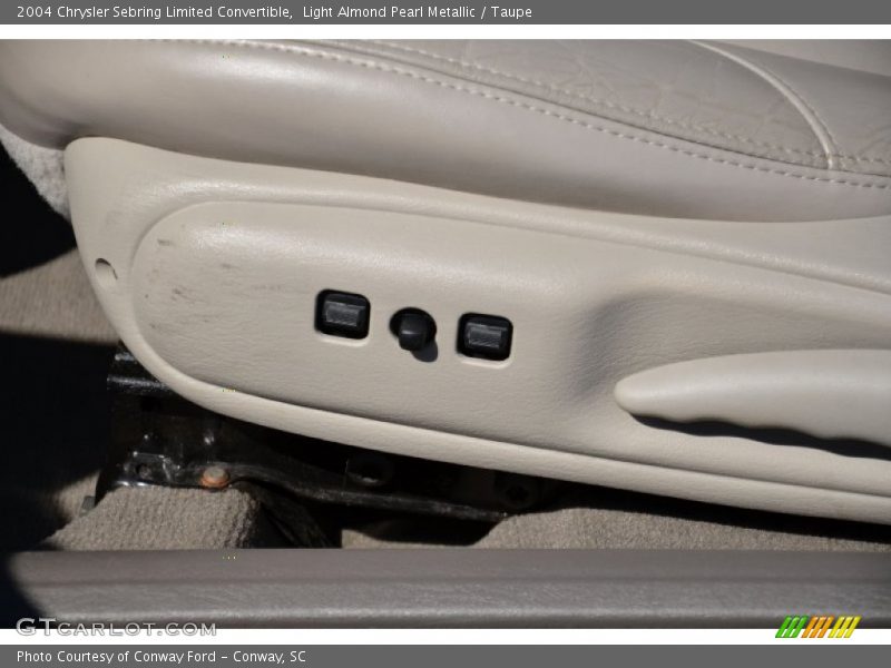 Light Almond Pearl Metallic / Taupe 2004 Chrysler Sebring Limited Convertible