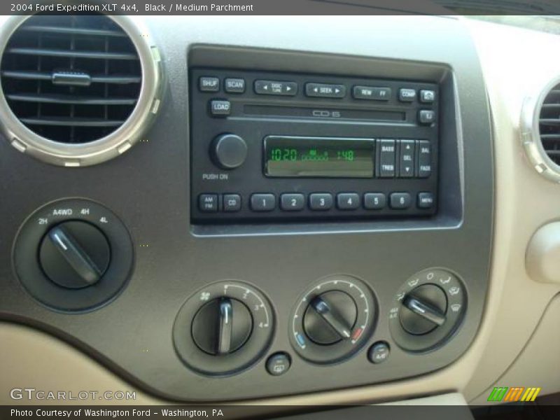 Black / Medium Parchment 2004 Ford Expedition XLT 4x4