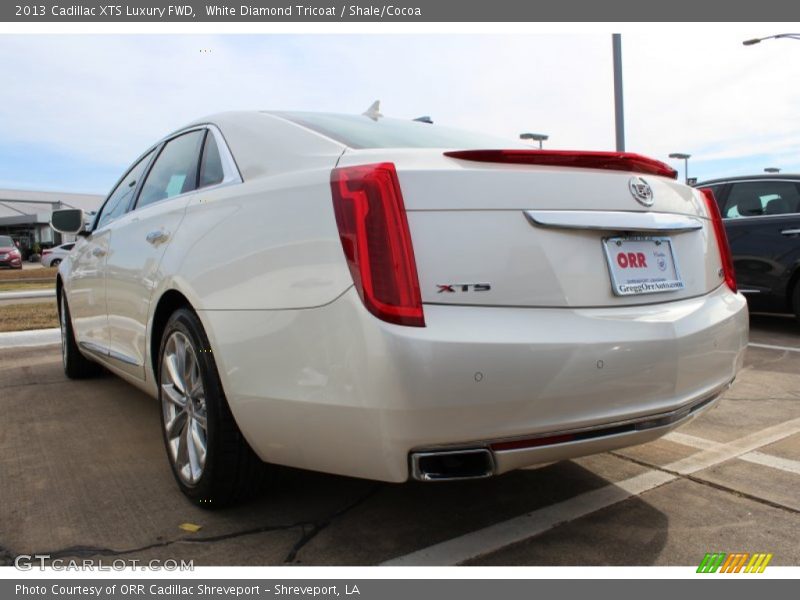 White Diamond Tricoat / Shale/Cocoa 2013 Cadillac XTS Luxury FWD