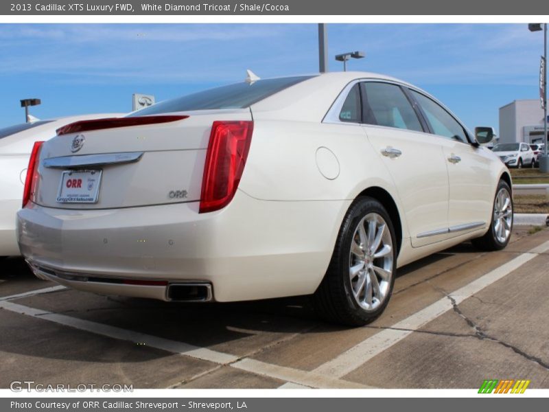 White Diamond Tricoat / Shale/Cocoa 2013 Cadillac XTS Luxury FWD