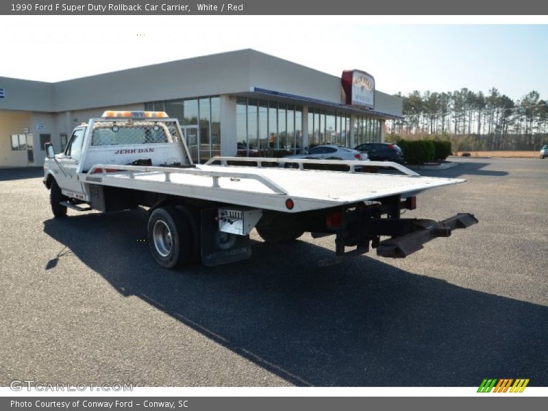 White / Red 1990 Ford F Super Duty Rollback Car Carrier
