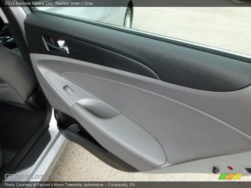 Radiant Silver / Gray 2011 Hyundai Sonata GLS