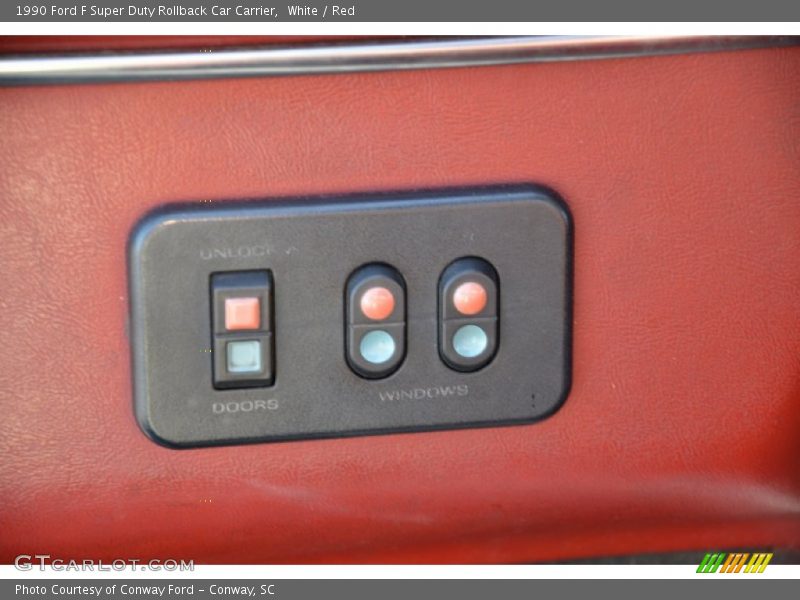 White / Red 1990 Ford F Super Duty Rollback Car Carrier