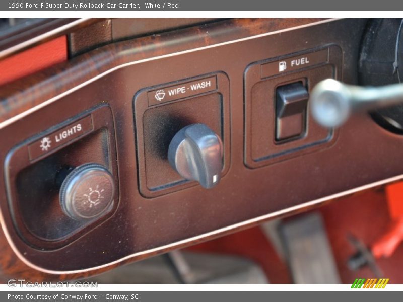 White / Red 1990 Ford F Super Duty Rollback Car Carrier