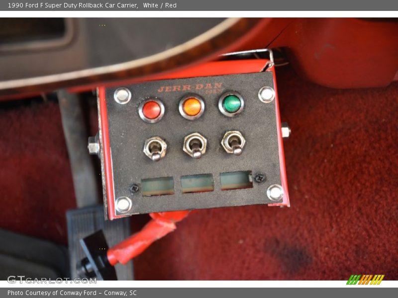 White / Red 1990 Ford F Super Duty Rollback Car Carrier